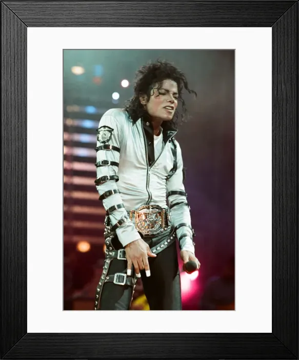 Framed Print : Michael Jackson in concert at Wembley. 15th July 1988 Framed Print : Michael Jackson in concert at Wembley. 15th July 1988