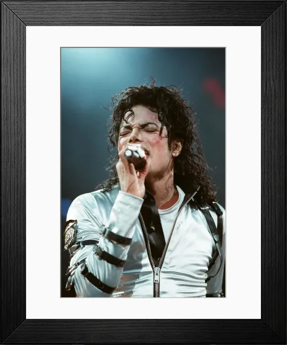 Framed Print : Michael Jackson in concert at Wembley. 15th July 1988 Framed Print : Michael Jackson in concert at Wembley. 15th July 1988
