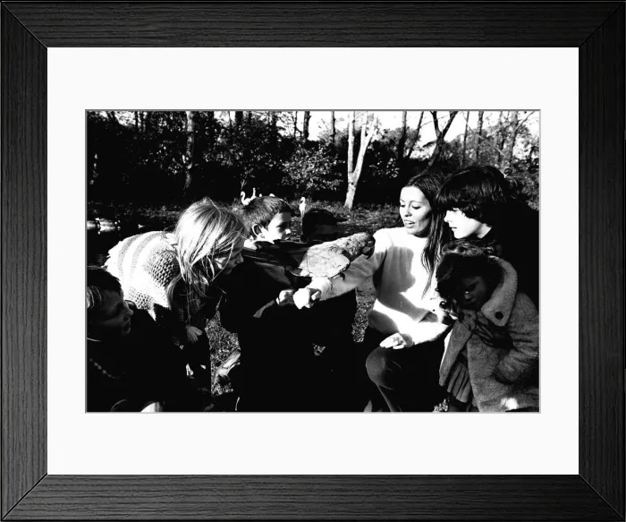 Framed Print : Some of the four hundrend children from Newcastles West End on a trip to Stanley Zoo