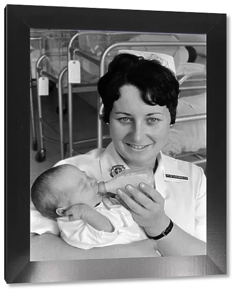 Gertrude Finn, newborn aged 1 week, daughter of John Finn & Gertrude Finn