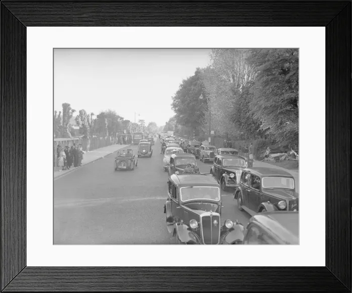 Framed Print : Traffic scene on the Brighton Road at Posley on Whit Monday 1955 Local Caption Framed Print : Traffic scene on the Brighton Road at Posley on Whit Monday 1955 Local Caption