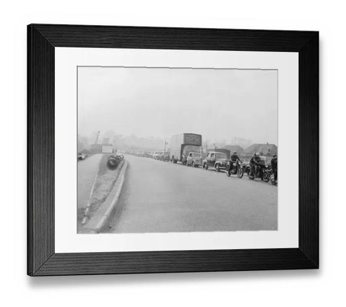 Framed Print : Traffic on the Kingston By-pass 13th April 1958 Local Caption watscan