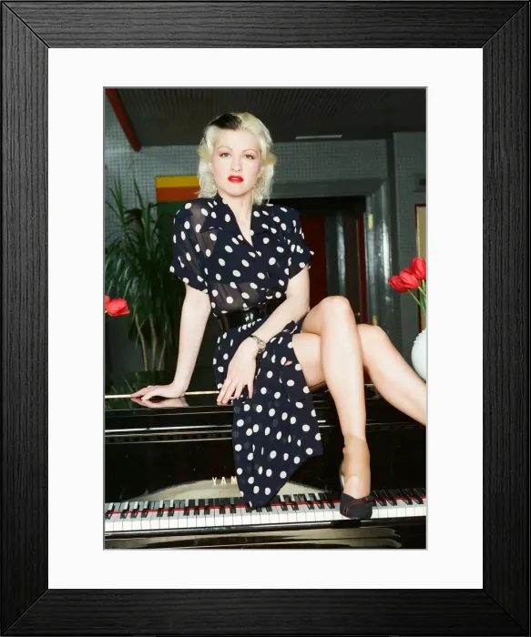 Framed Print : Cyndi Lauper american singer May 1989. Cyndi is in Britain to Framed Print : Cyndi Lauper american singer May 1989. Cyndi is in Britain to