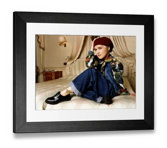 Framed Print : Cyndi Lauper singer, songwriter & actress, pictured in hotel room for Daily Mirror Mirror