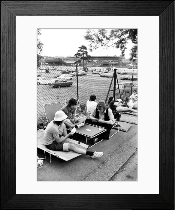 Framed Print : Wimbledon 1976. Fans queuing up outside. 1st July 1976 Framed Print : Wimbledon 1976. Fans queuing up outside. 1st July 1976