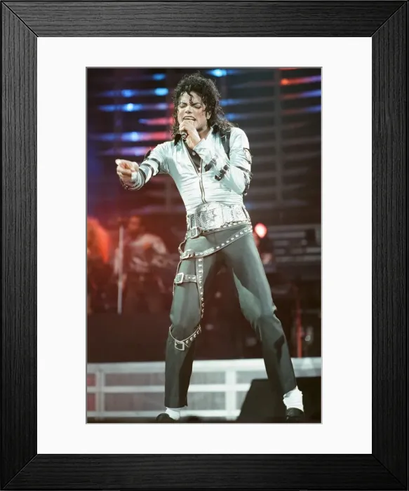Framed Print : Michael Jackson in concert at Wembley. 15th July 1988 Framed Print : Michael Jackson in concert at Wembley. 15th July 1988