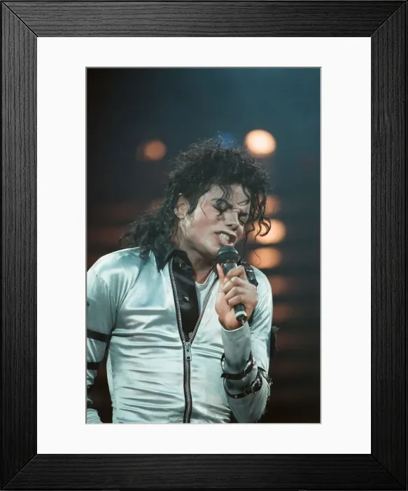 Framed Print : Michael Jackson in concert at Wembley. 15th July 1988 Framed Print : Michael Jackson in concert at Wembley. 15th July 1988
