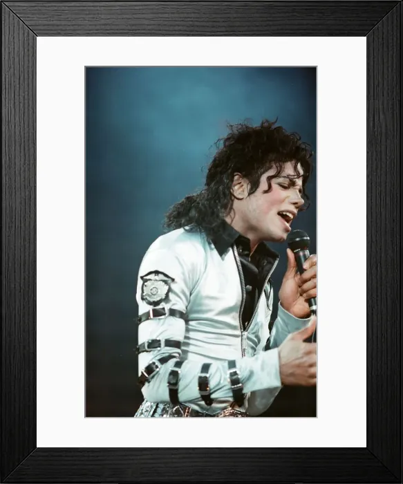 Framed Print : Michael Jackson in concert at Wembley. 15th July 1988