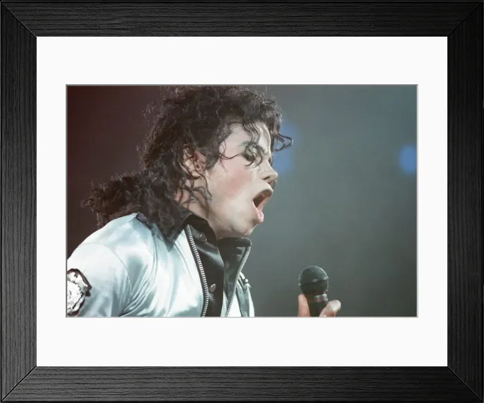 Framed Print : Michael Jackson in concert at Wembley. 15th July 1988 Framed Print : Michael Jackson in concert at Wembley. 15th July 1988