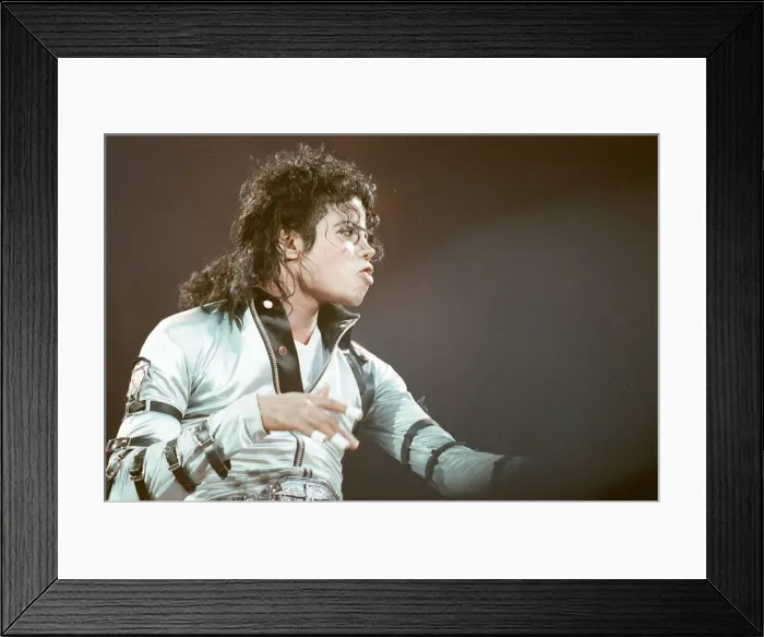 Framed Print : Michael Jackson in concert at Wembley. 15th July 1988 Framed Print : Michael Jackson in concert at Wembley. 15th July 1988