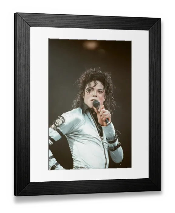Framed Print : Michael Jackson in concert at Wembley. 15th July 1988 Framed Print : Michael Jackson in concert at Wembley. 15th July 1988