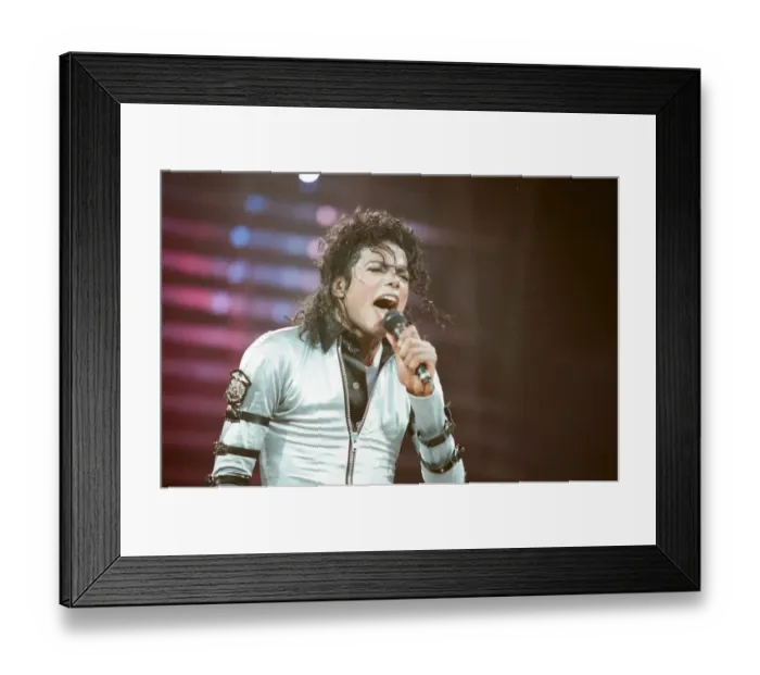 Framed Print : Michael Jackson in concert at Wembley. 15th July 1988