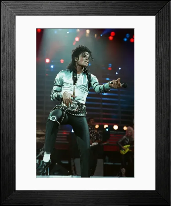 Framed Print : Michael Jackson in concert at Wembley. 15th July 1988 Framed Print : Michael Jackson in concert at Wembley. 15th July 1988