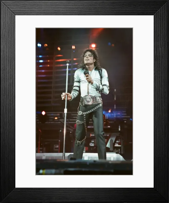 Framed Print : Michael Jackson in concert at Wembley. 15th July 1988 Framed Print : Michael Jackson in concert at Wembley. 15th July 1988