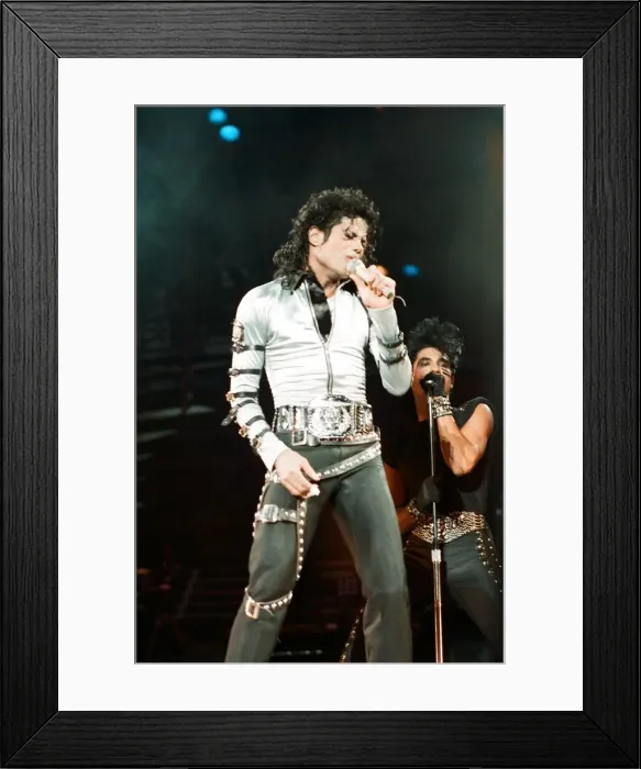 Framed Print : Michael Jackson seen here in concert at Milton Keynes. 10th September 1988