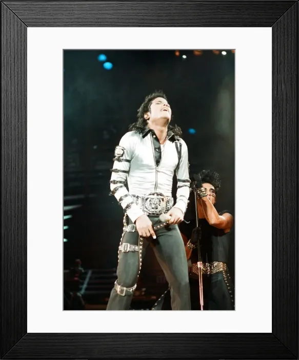 Framed Print : Michael Jackson seen here in concert at Milton Keynes. 10th September 1988