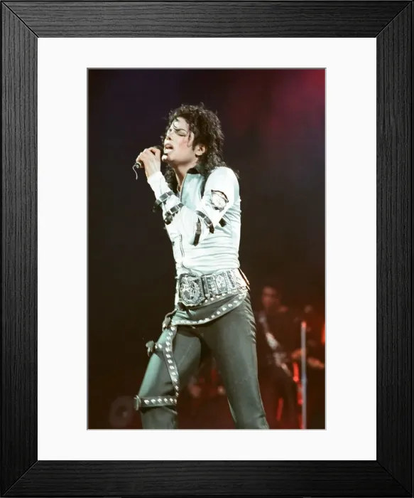 Framed Print : Michael Jackson in concert at Wembley. 15th July 1988