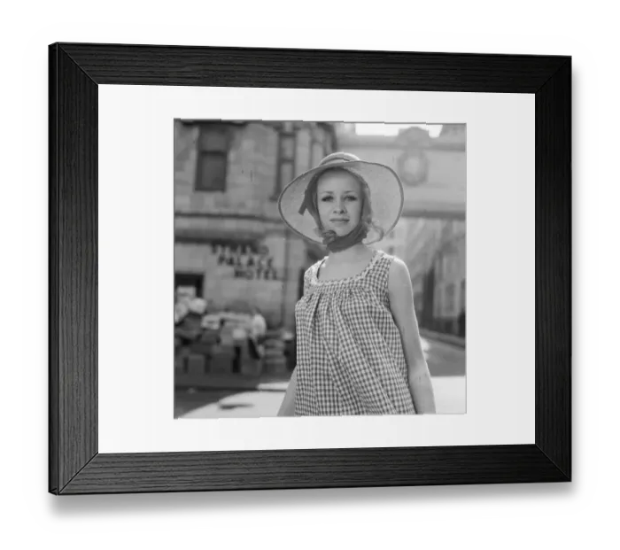 Framed Print : Josie Howard from Essex, contestant in Daily Mirrors Miiss Hot Pants Competition Framed Print : Josie Howard from Essex, contestant in Daily Mirrors Miiss Hot Pants Competition