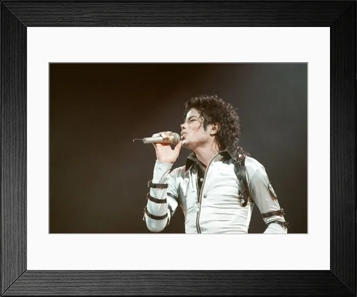Framed Print : Michael Jackson in concert at Wembley. 22nd July 1988 Framed Print : Michael Jackson in concert at Wembley. 22nd July 1988