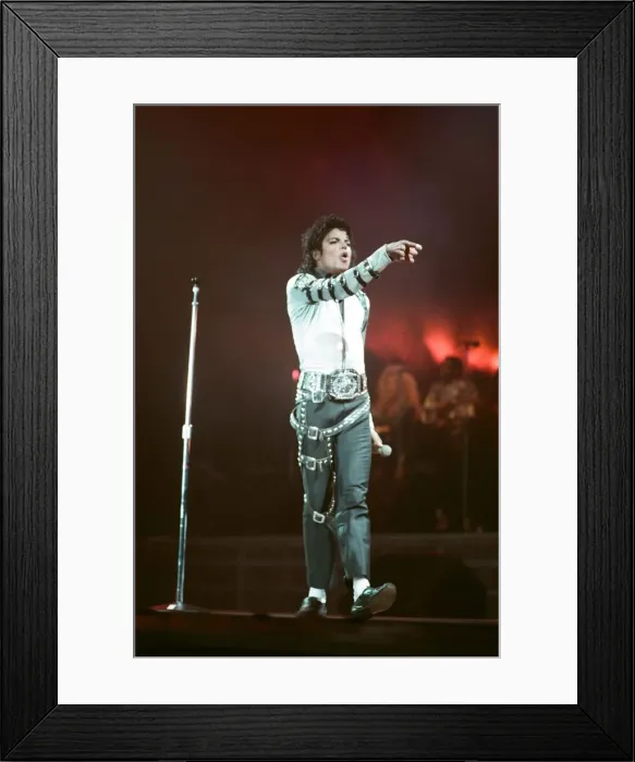 Framed Print : Michael Jackson in concert at Wembley. 22nd July 1988 Framed Print : Michael Jackson in concert at Wembley. 22nd July 1988