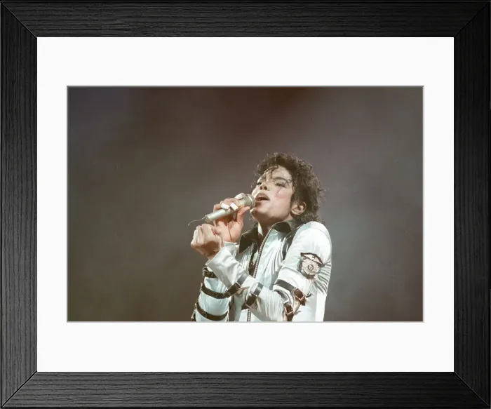 Framed Print : Michael Jackson in concert at Wembley. 22nd July 1988 Framed Print : Michael Jackson in concert at Wembley. 22nd July 1988