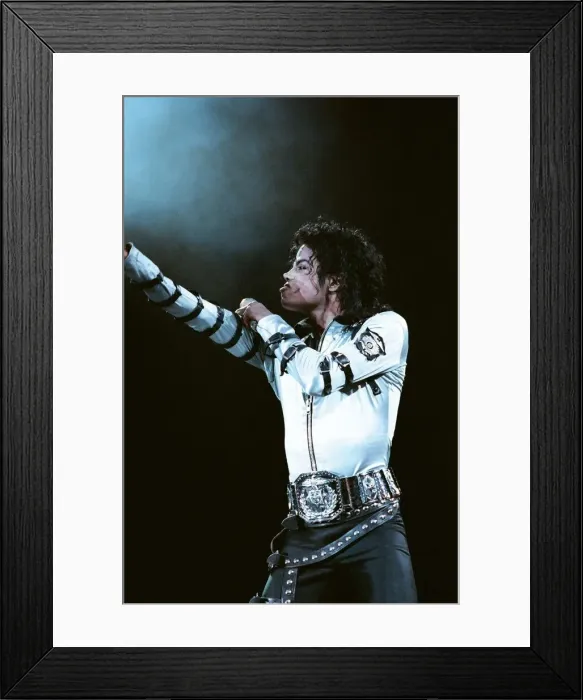 Framed Print : Michael Jackson in concert at Wembley. 22nd July 1988 Framed Print : Michael Jackson in concert at Wembley. 22nd July 1988