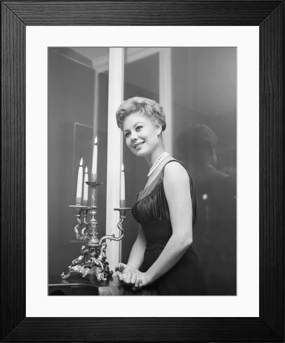 Framed Print : Mitzi Gaynor, American actress, singer & dancer, who is in the UK to start work on new Framed Print : Mitzi Gaynor, American actress, singer & dancer, who is in the UK to start work on new