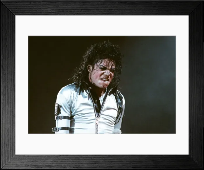 Framed Print : Michael Jackson in concert at Wembley. 22nd July 1988 Framed Print : Michael Jackson in concert at Wembley. 22nd July 1988