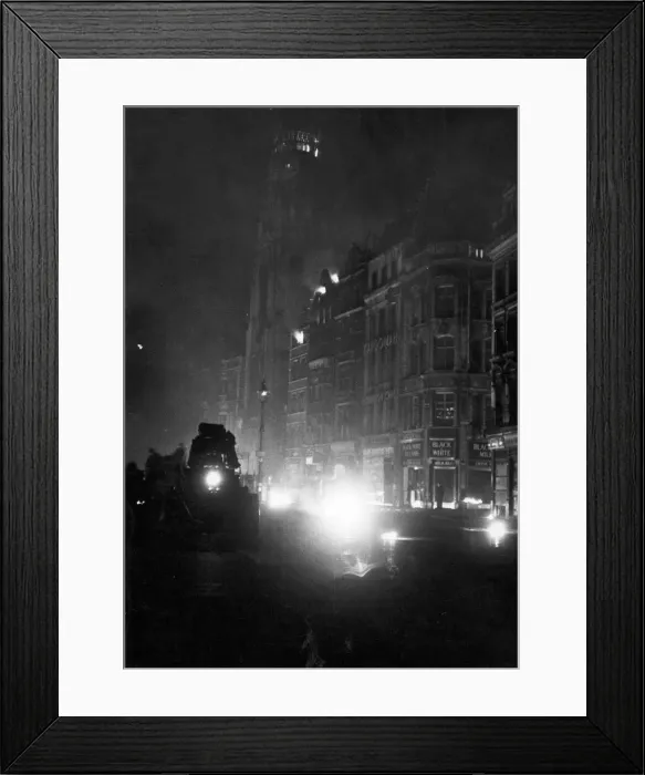 Framed Print : Incendiary bombs seen here dropping on the City of London on the night of 29th December