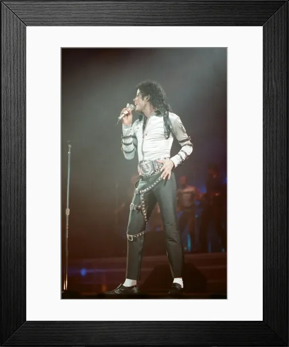 Framed Print : Michael Jackson in concert at Wembley. 22nd July 1988