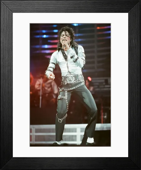 Framed Print : Michael Jackson in concert at Wembley. 15th July 1988 Framed Print : Michael Jackson in concert at Wembley. 15th July 1988