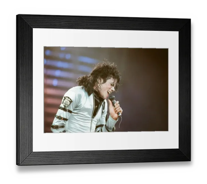 Framed Print : Michael Jackson in concert at Wembley. 15th July 1988 Framed Print : Michael Jackson in concert at Wembley. 15th July 1988