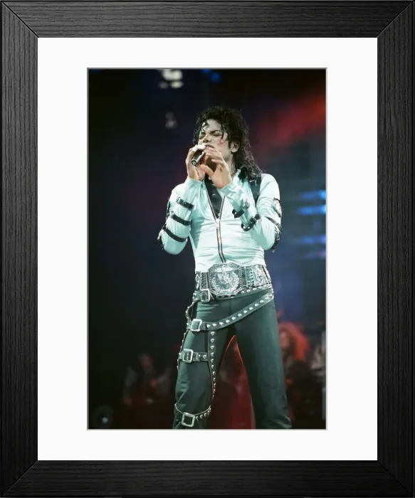 Framed Print : Michael Jackson in concert at Wembley. 15th July 1988 Framed Print : Michael Jackson in concert at Wembley. 15th July 1988