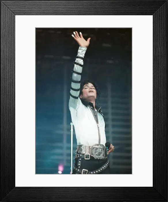 Framed Print : Michael Jackson in concert at Wembley. 15th July 1988 Framed Print : Michael Jackson in concert at Wembley. 15th July 1988