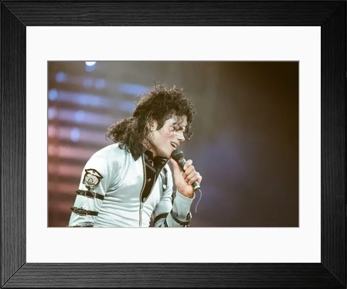 Framed Print : Michael Jackson in concert at Wembley. 15th July 1988 Framed Print : Michael Jackson in concert at Wembley. 15th July 1988