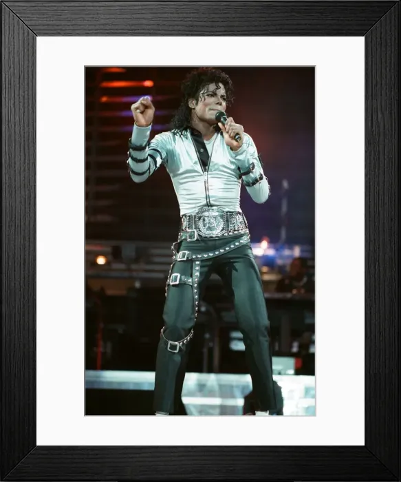 Framed Print : Michael Jackson in concert at Wembley. 15th July 1988 Framed Print : Michael Jackson in concert at Wembley. 15th July 1988