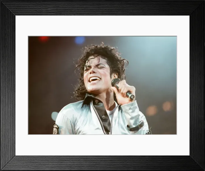 Framed Print : Michael Jackson in concert at Wembley. 15th July 1988 Framed Print : Michael Jackson in concert at Wembley. 15th July 1988