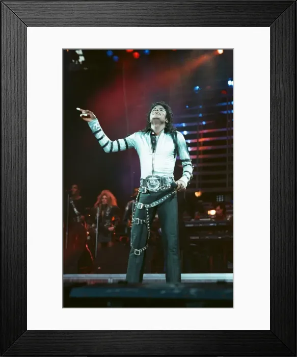 Framed Print : Michael Jackson in concert at Wembley. 15th July 1988