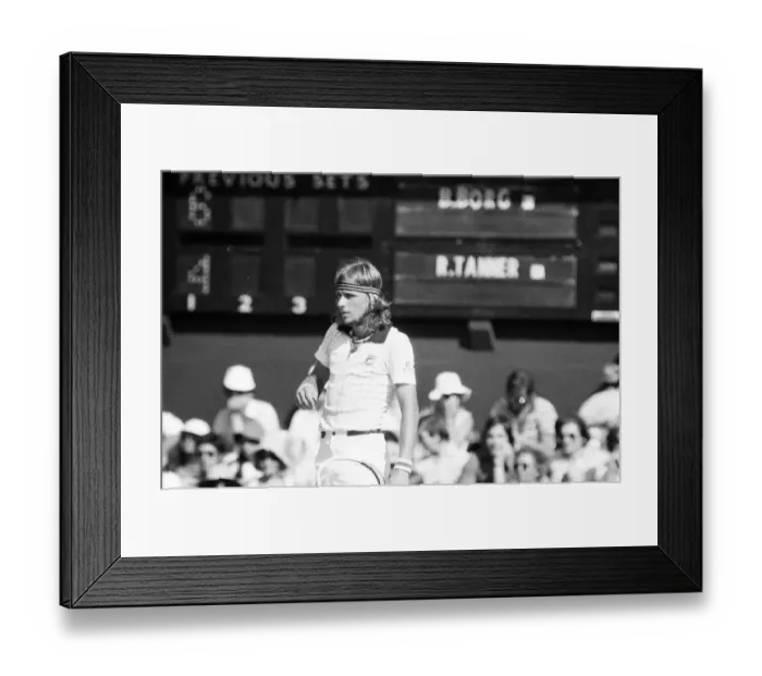 Framed Print : Wimbledon 1976. Bjorn Borg against Roscoe Tanner, 1st July 1976 Framed Print : Wimbledon 1976. Bjorn Borg against Roscoe Tanner, 1st July 1976