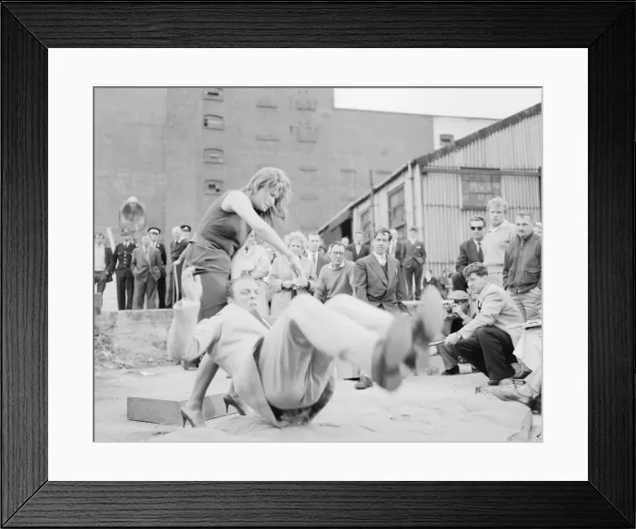 Framed Print : Sophia Loren seen here being shooting a scene for the film The Millionairess Framed Print : Sophia Loren seen here being shooting a scene for the film The Millionairess