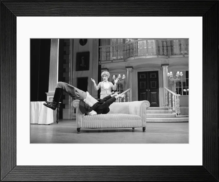 Framed Print : Actor Robert Lindsay in his role as Bill Snibson in the stage musical Me