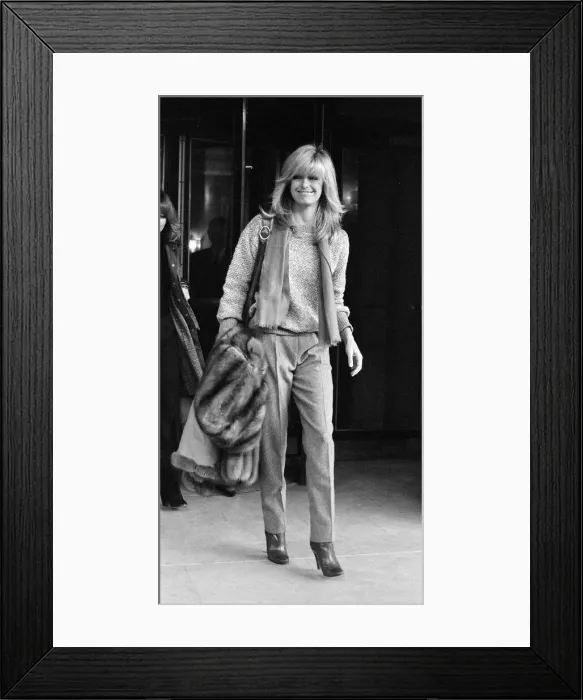 Framed Print : US actress Farrah Fawcett Majors, pictured during visit to London January 1979 Framed Print : US actress Farrah Fawcett Majors, pictured during visit to London January 1979