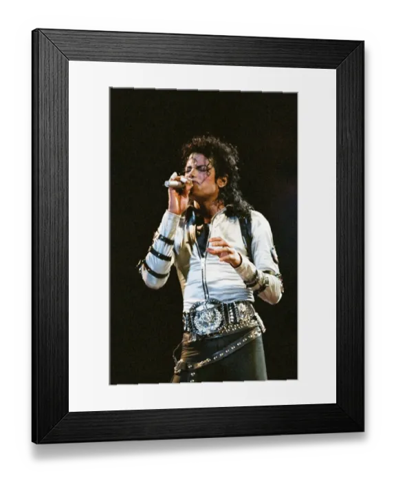 Framed Print : Michael Jackson seen here in concert at Milton Keynes. 10th September 1988