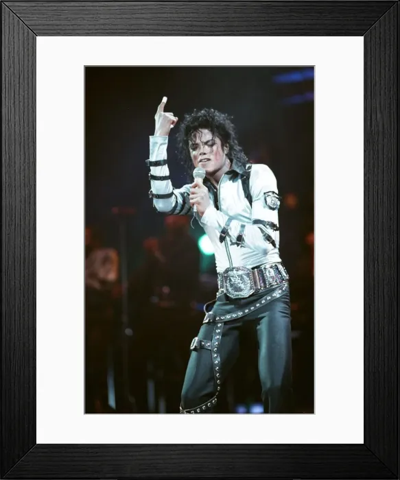 Framed Print : Michael Jackson in concert at Wembley. 22nd July 1988 Framed Print : Michael Jackson in concert at Wembley. 22nd July 1988