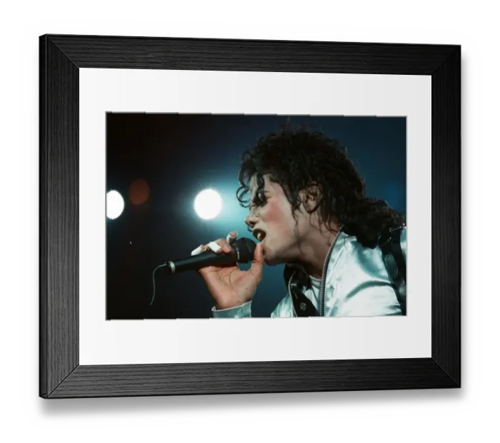Framed Print : Michael Jackson in concert at Wembley. 15th July 1988