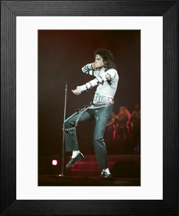 Framed Print : Michael Jackson in concert at Wembley. 22nd July 1988 Framed Print : Michael Jackson in concert at Wembley. 22nd July 1988