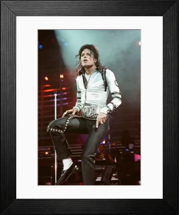 Framed Print : Michael Jackson in concert at Wembley. 15th July 1988 Framed Print : Michael Jackson in concert at Wembley. 15th July 1988