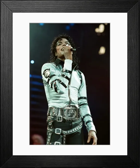 Framed Print : Michael Jackson in concert at Wembley. 15th July 1988 Framed Print : Michael Jackson in concert at Wembley. 15th July 1988