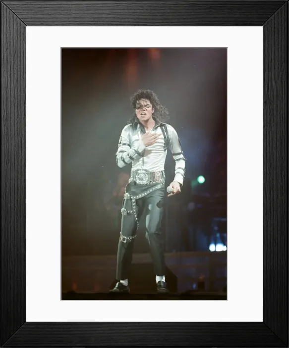 Framed Print : Michael Jackson in concert at Wembley. 22nd July 1988 Framed Print : Michael Jackson in concert at Wembley. 22nd July 1988