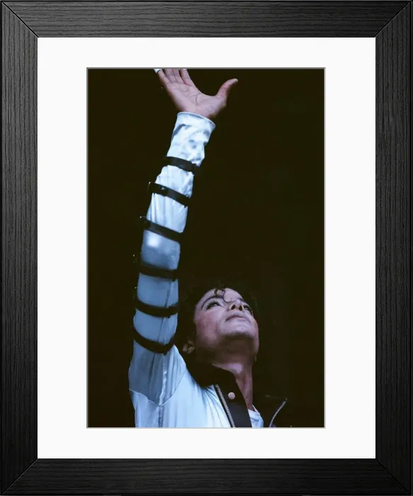 Framed Print : Michael Jackson in concert at Wembley. 15th July 1988 Framed Print : Michael Jackson in concert at Wembley. 15th July 1988